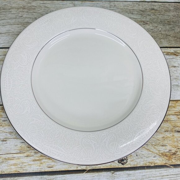 American Manor China CHANTILLY Cream Flowers Platinum Trim Dinner Plates Set 3 - Picture 4 of 15